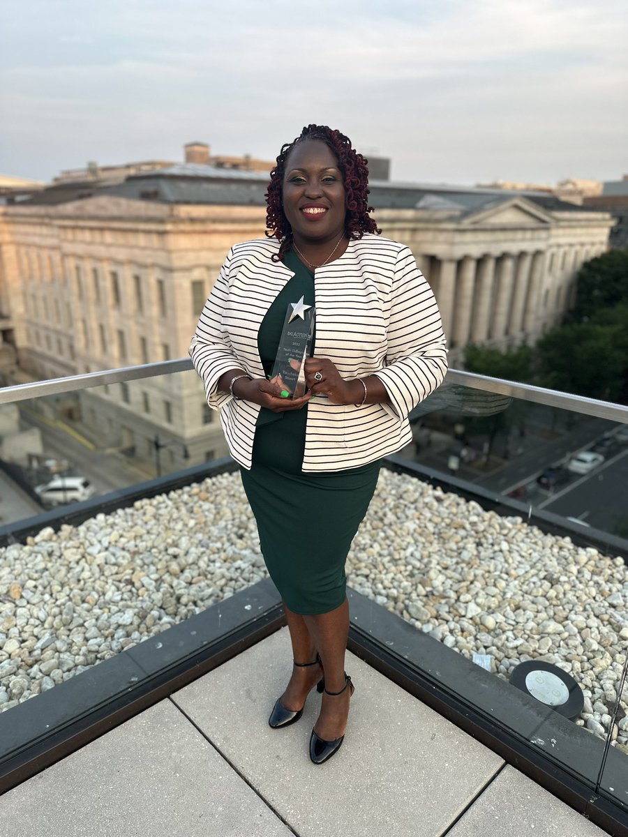 DewayneLittle11's tweet photo. @dcpscte It was great celebrating one of @RooseveltSTAY’s finest teachers, Ms Stuart this evening. She received the Youth Champion of the Year Award at @WeAreDCAction’s Renaissance Awards. She does amazing work with our youth! https://t.co/0sMMPJoxZF