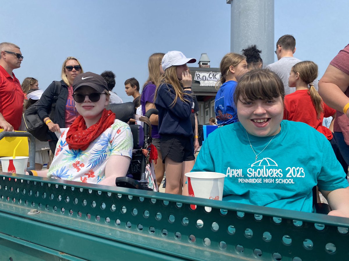 phslss's tweet image. 