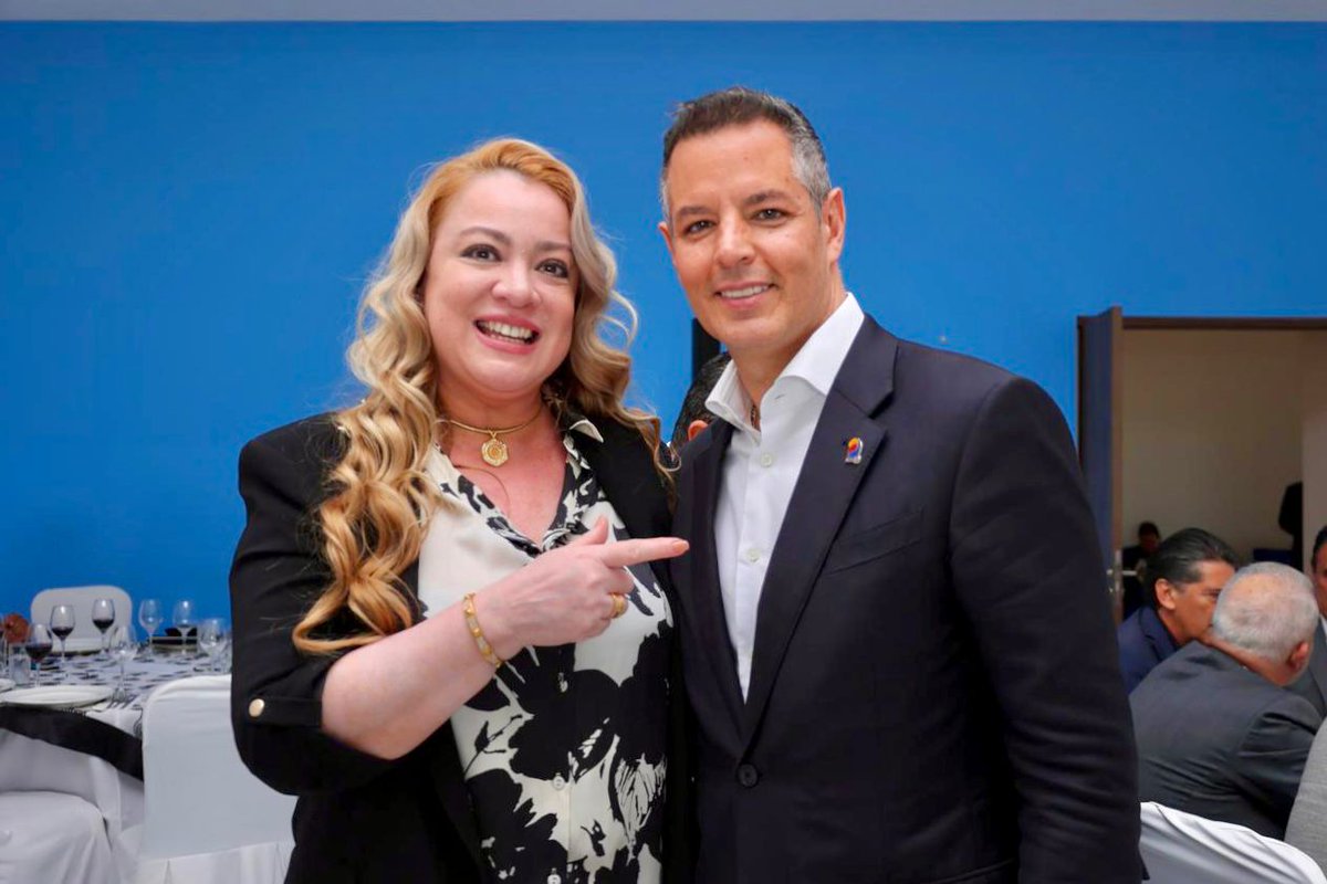 Hoy pude visitar a la Asociación de Clubes de Servicio de Puebla, al Club Rotario Corporativo Puebla y al Club de Leones de Puebla; tuvimos una reunión en donde compartimos diálogo. Muchas gracias por la bienvenida a este gran estado.