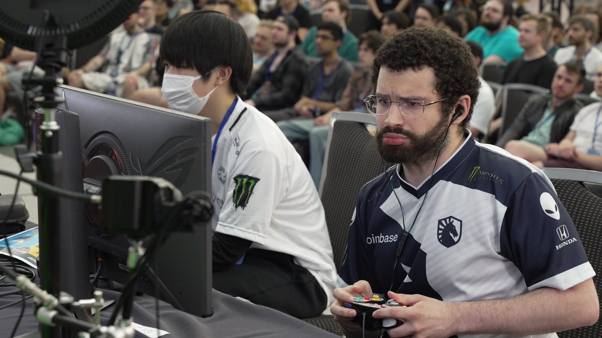 “Diamonds of Despair” (2023) by Samuel “Dabuz” Buzby