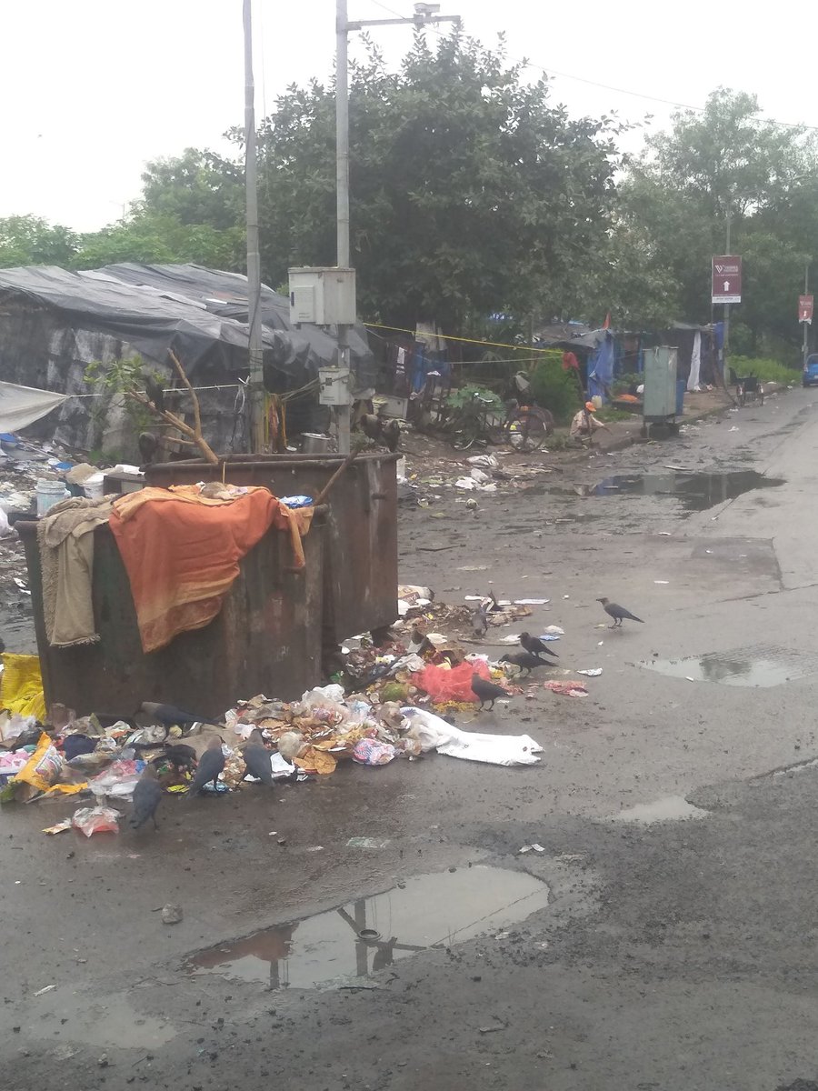 sumoric's tweet photo. @BJP4India @BJP4Mumbai @PiyushGoyalOffc @CMOMaharashtra @mlamangesh @Dev_Fadnavis @DPIITGoI @CollectorMsd @MPLodha this ownership tussle between center and state is causing misery to citizens of #PestomSagar . Please ensure that this plot is protected and free of encroachment. https://t.co/ZOTr2rm0bB