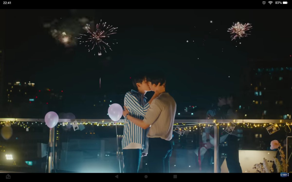 isamicy's tweet photo. Me burle del nombre de la serie y ahora no los quiero soltar. Voy a extrañar a Gun y Cher. Disfrute cada escena, mis peros nunca importaron porque la historia me conquistó. Fangirlee como hace rato no hacía, y me enamore de ForceBook ❤ #BossAndABabe https://t.co/OhVGggYqOx