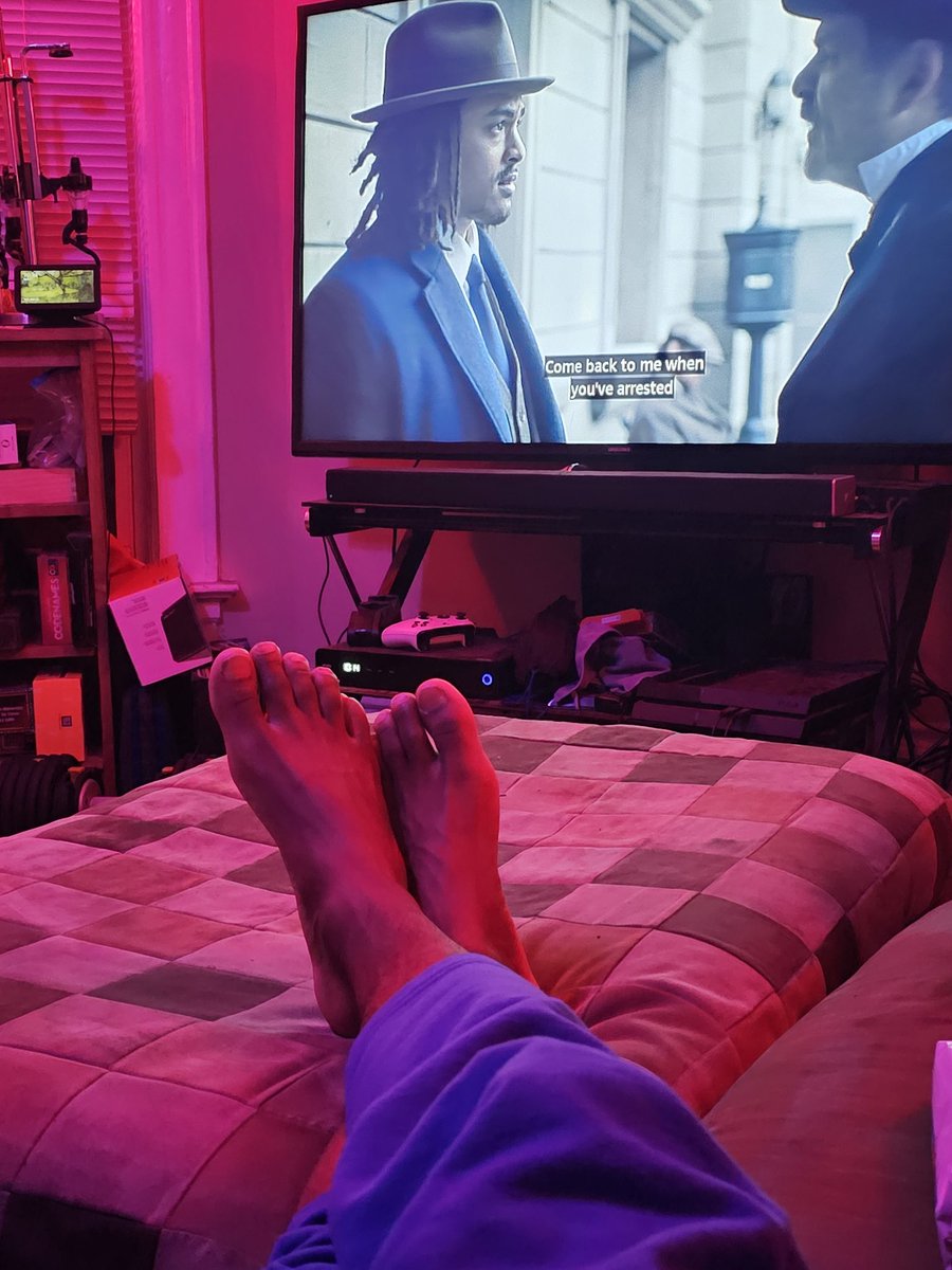 thee_Jay_Strong's tweet image. You guys like the color? 
#feetlovers #pinklight