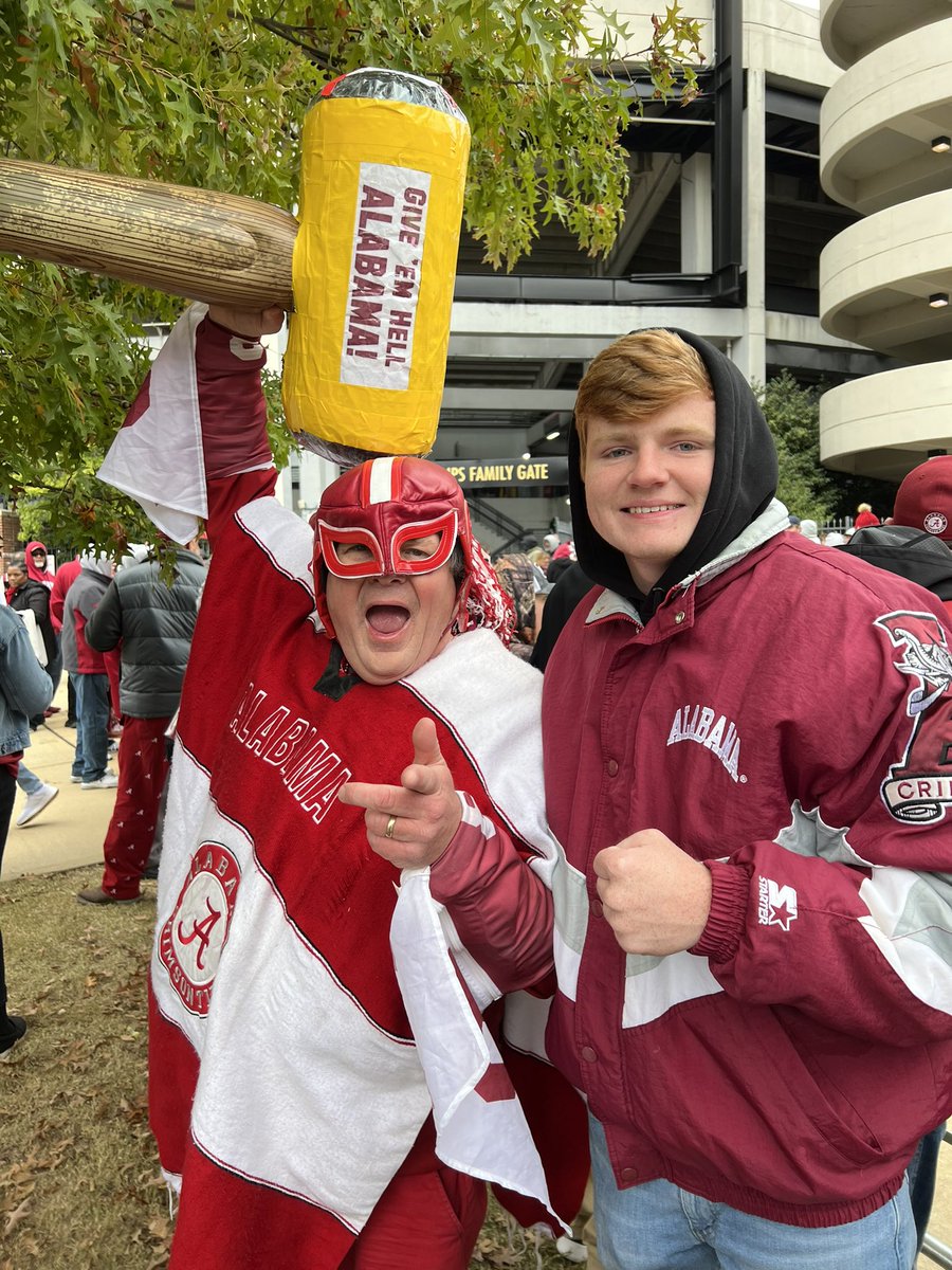 GregRoss2One's tweet image. Graduation Week!!! #bamabound