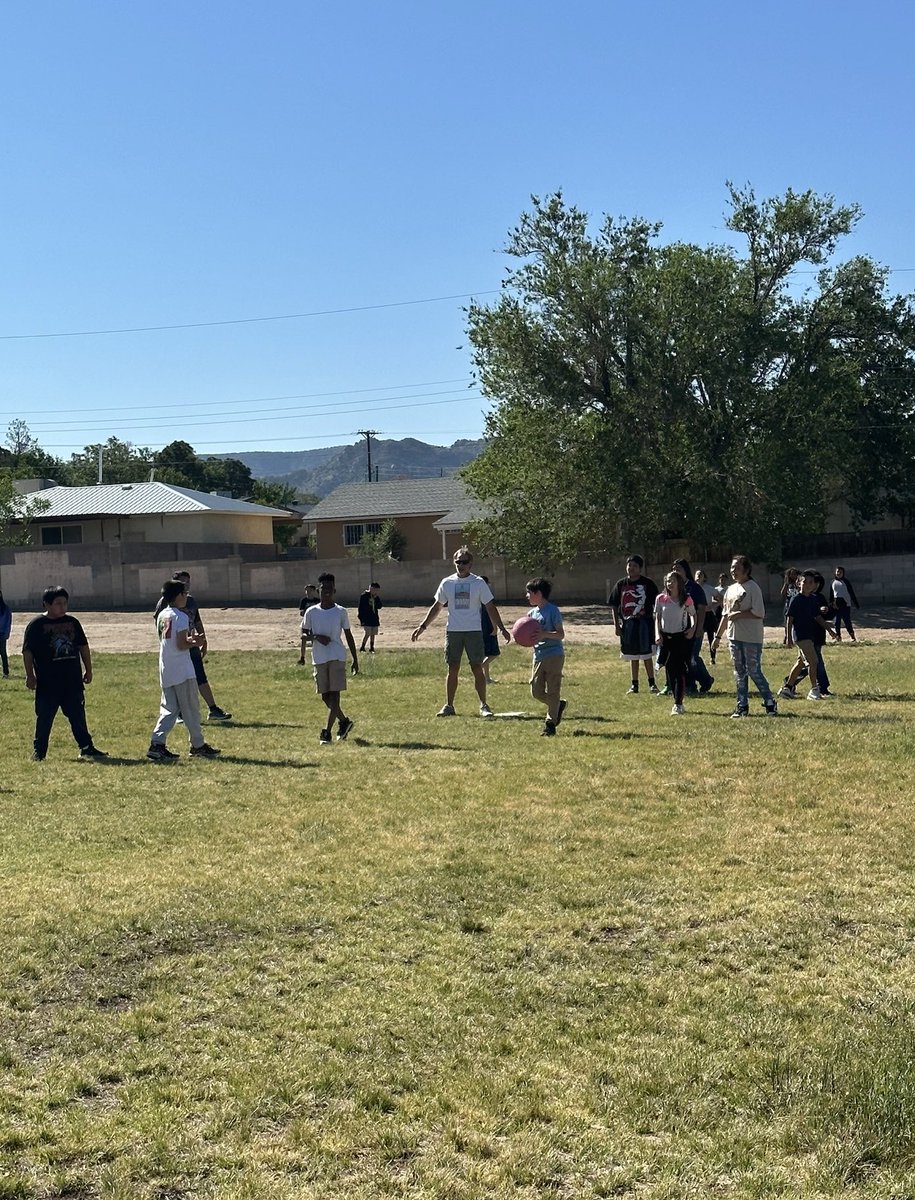 Our Annual 5th Grade Kick Ball Game Vs Staff was so much fun. Coyote’s Sure Know How To Compete!!! Soon they will Cougars!! ⁦@APSLZ1⁩