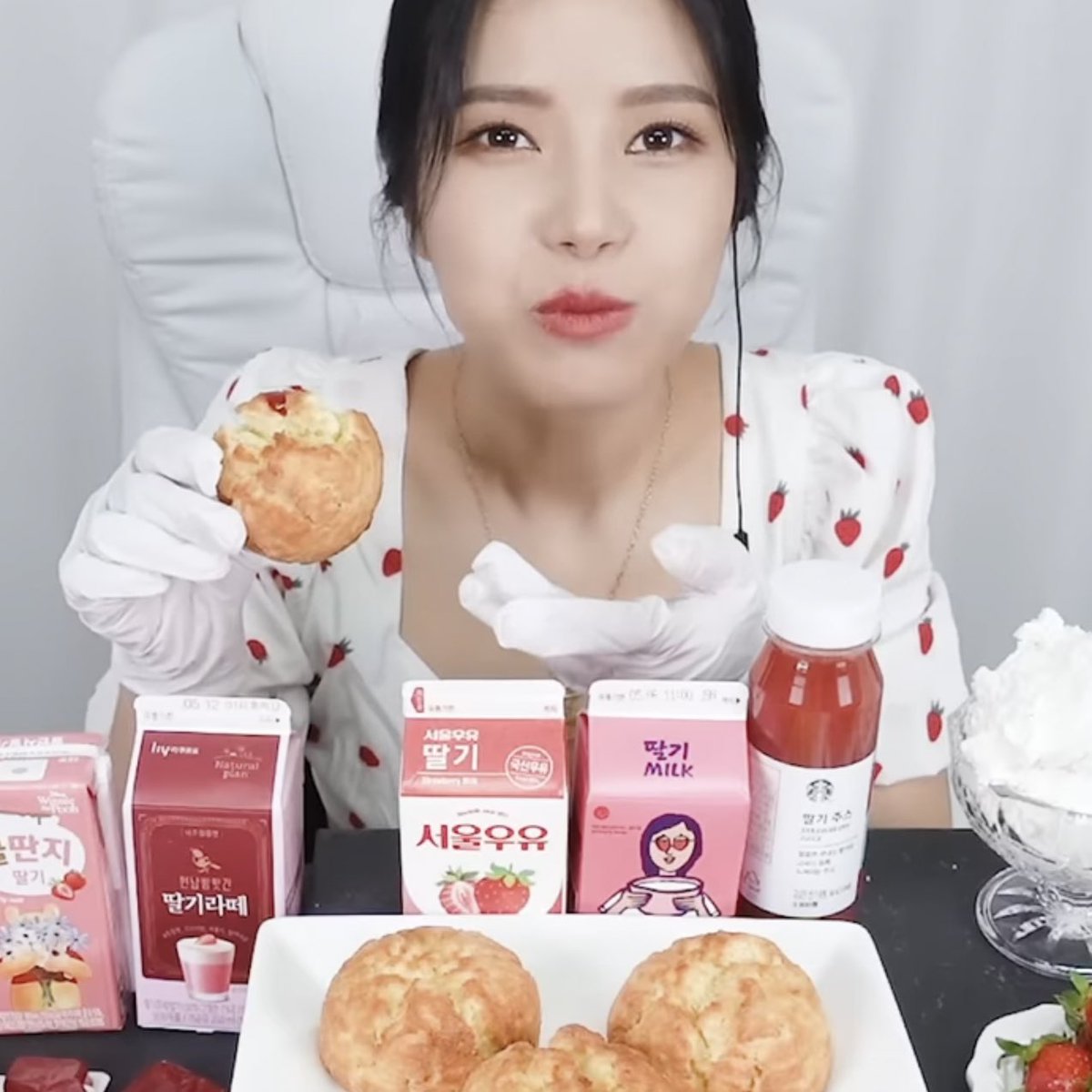 Wind flower lockdown on twitter im going to eat her 