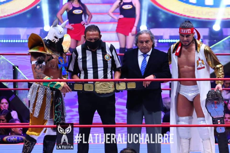 LaTijeraLucha's tweet photo. q vuelve a mostrar que es de los más completos de la baraja nacional,sin embargo,el #FaraonQueRige da un duro golpe en el ring para todo el elenco colíseino,al proclamarse campeón nacional semicompleto con un lujo de su creación,el "nudo egipcio" haciendo vibrar la #ArenaMexico. https://t.co/QKc4qYLsMW
