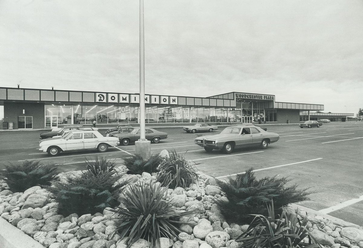 Old Canada Series on Twitter "Woodchester Plaza in Mississauga in 1971."
