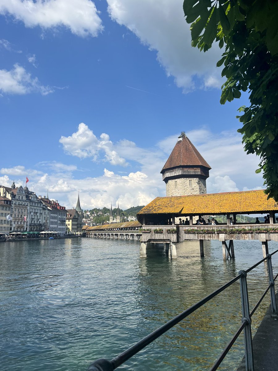 Goddess_Devonn's tweet photo. You work hard so I can travel hard ✨ Switzerland is beautiful 😍 FinDom CashCow AsianBrat https://t.co/IcFczjiUPY