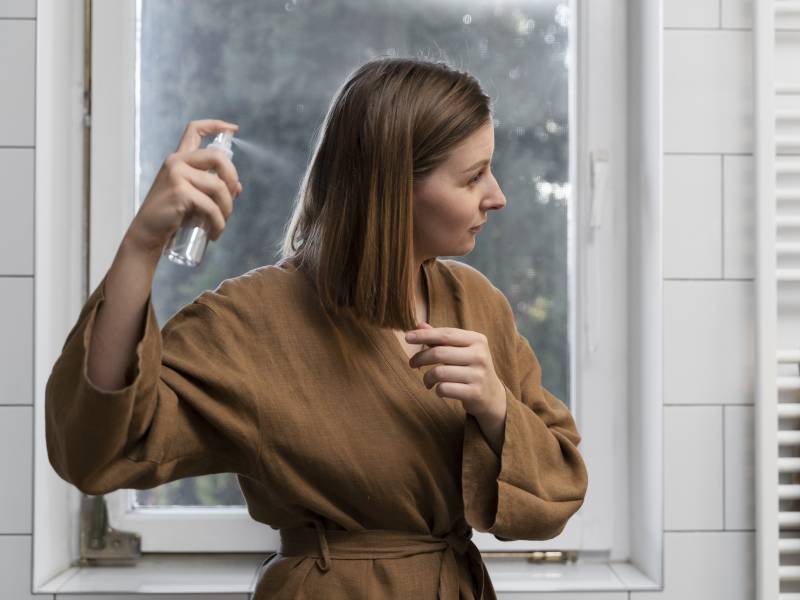 healing_implife's tweet photo. Minoxidil is a topical serum that encourages hair growth, thickness, and strength. in this article we read about what are the uses, advantages, and drawbacks of Minoxidil

#minoxidil #hair #haircare #health #healhty #clinic

https://t.co/5izbV955jh https://t.co/TAX85jmWtG