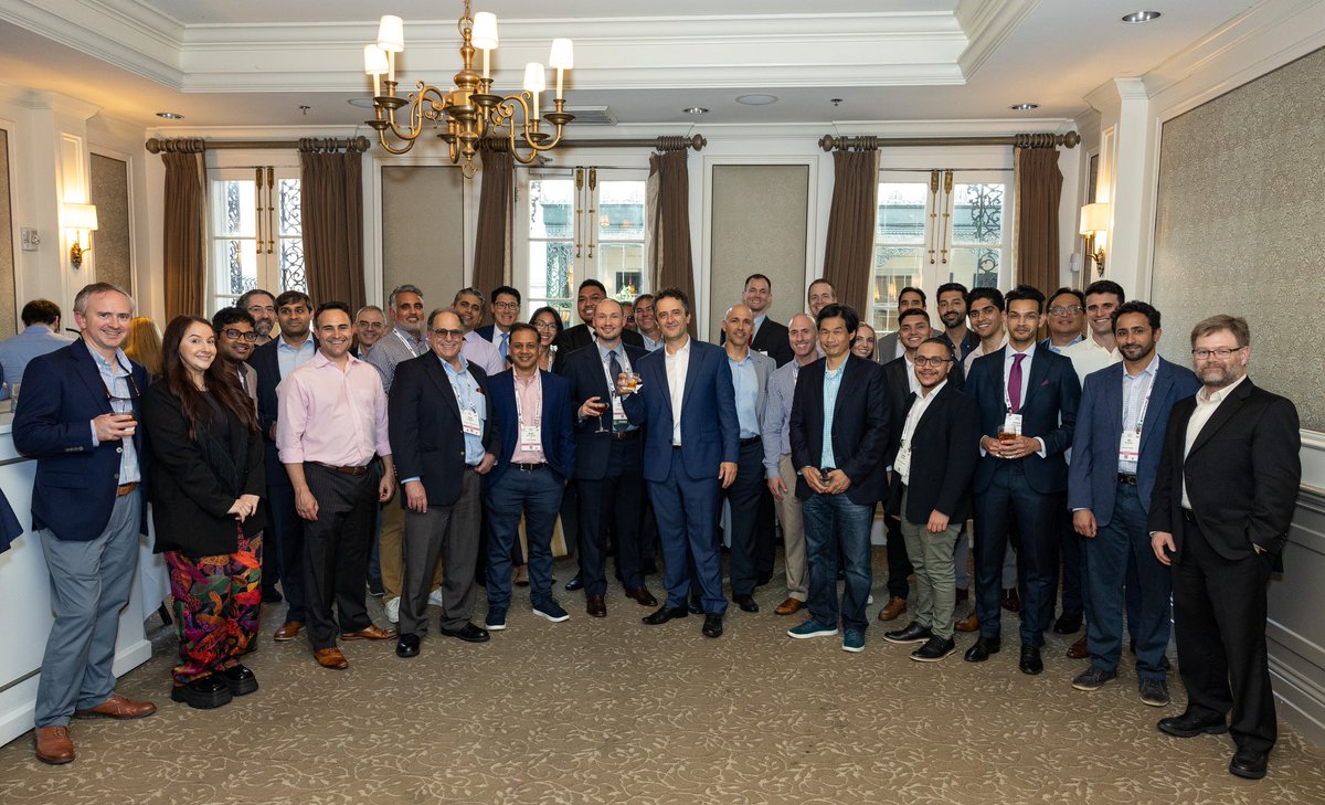 Few years ago we started a journey to build a new model of evidence generation, dissemination and collaboration!
This HRS we had 16 abstracts, dozens of collaborators and 100s of handshakes.
A new paradigm of collaboration between industry, community and academic docs was born!