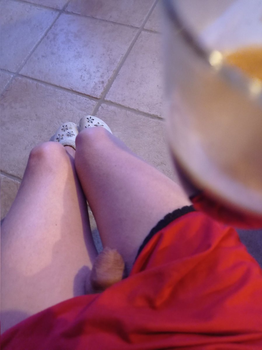 MinaEscorte's tweet photo. Coucou les toutous, un petit café avec moi ce matin ?👣🍆☕ https://t.co/cp6NtcZmd4