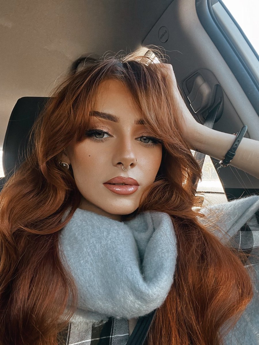 TheDesignerMeg's tweet image. Finally free of those wisdom teeth 🦷🕊