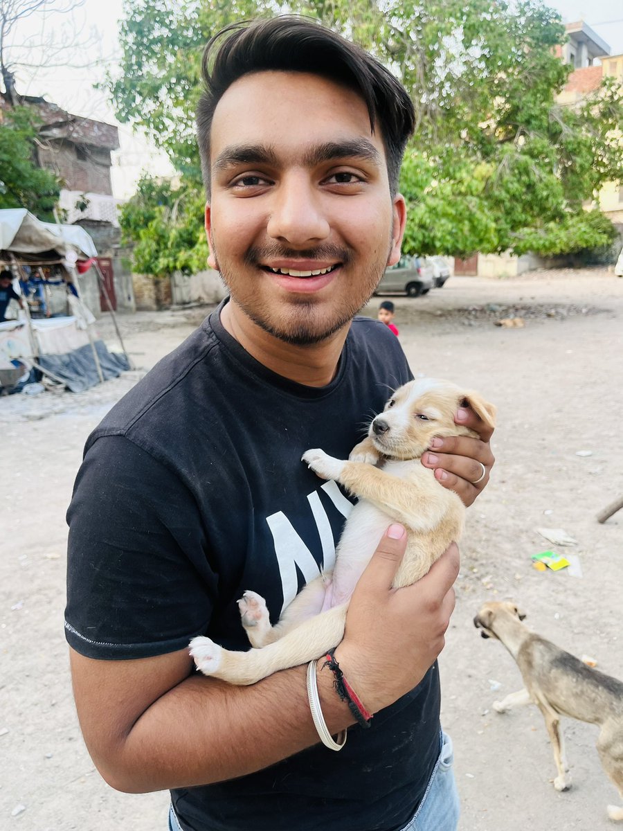 THEKUNAL___'s tweet photo. @warikoo The TATAS by girish kuber❤️❤️ https://t.co/hIxUzohoZi