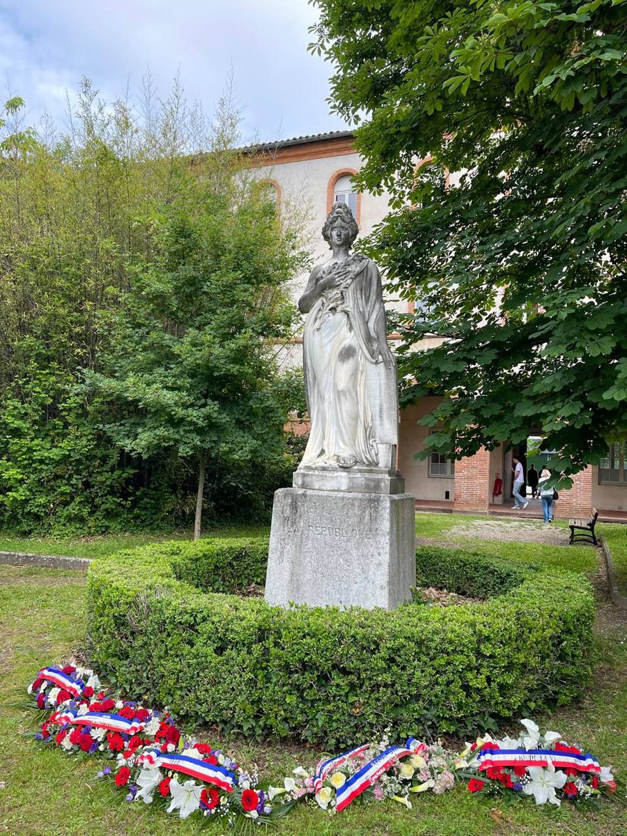 KarenErodi's tweet photo. 🔗Journée nationale d'hommage aux victimes de l'esclavage🔗
J'étais présente hier matin au lycée Louis Rascol d'Albi pour une cérémonie émouvante d'hommage aux victimes de l'esclavage. https://t.co/hIblrgBVnq