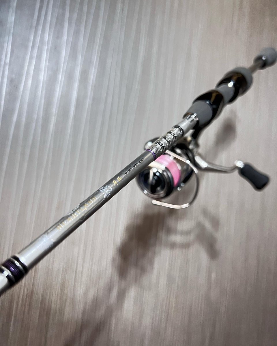 fishing_tii's tweet photo. 今月頭に記録更新2.8kg
エギング用に22Exist2500s
アジング用にMデレST
ここ1ヶ月でかなり使ってきてるけど
どれも調子良いしかなり快適 https://t.co/G24icvqhel
