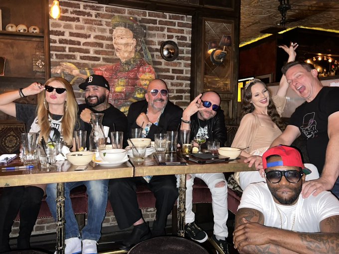 And here are more photos from my birthday dinner with @FlyntDominick @JamesBartholet @lisadaniels3 @RomeMajorxxx<a href="/tag/pittsburgh"class="tags"><span>#pittsburgh</span></a>