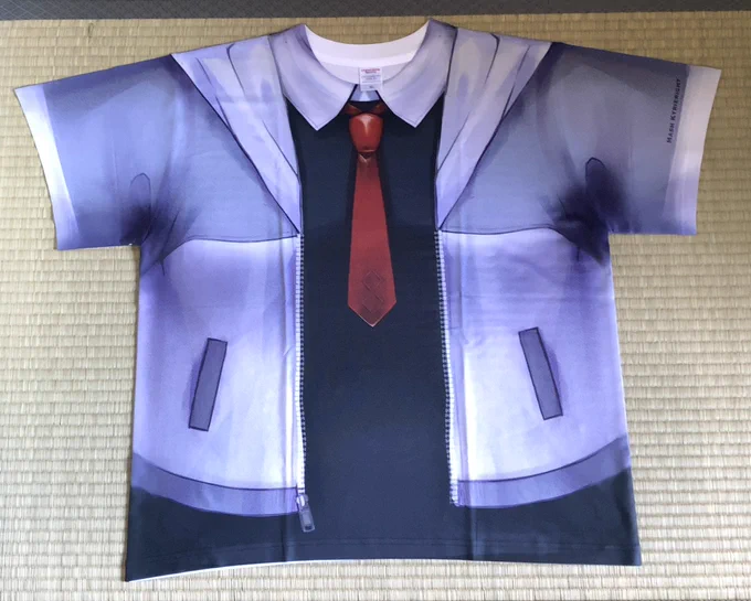 わーーーー!!なりきりマシュT届いたー!!!!背面の上着の裾はもうちょい調整できたかもなーとは思いつつ、概ねいい感じにできたからヨシ!!!!