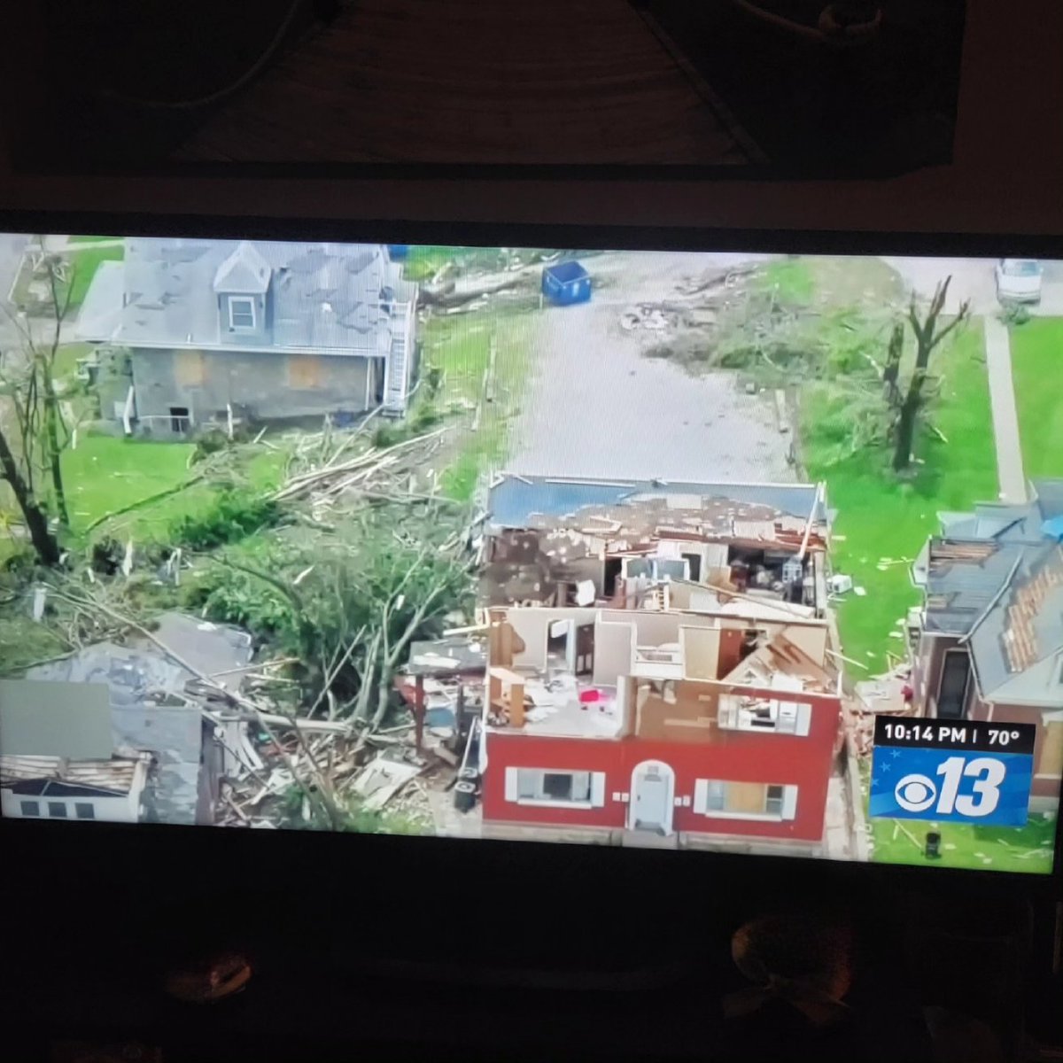 CarrieTergin's tweet photo. Did an interview with @KRCG13 for the 4 year anniversary of the #JeffersonCityTornado. We'll always be #JCStrong @RaygeneTV https://t.co/ZsJnFLEarF