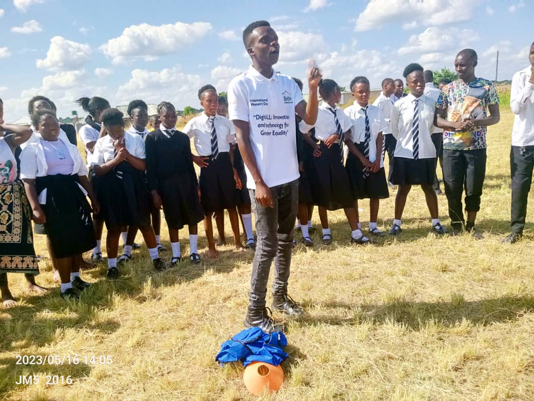 lead_zambia's tweet photo. " When boys seek that control, when we feel it's our due, and don't achieve it, we can resent and hate. Toxic masculinity sets expectations that prime us for disappointment. We turn that disappointment on ourselves and others as anger and hatred.
#BoysTalkProject https://t.co/1KLy3wXXVw