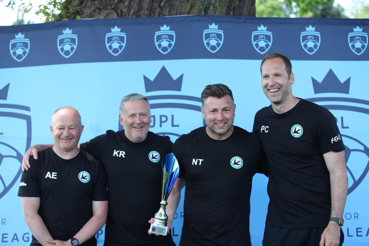 Happy Coaches 💚⚽️ #ChampionsLeague #topcoach <a href="/JPL_WARRIORS/">JPL Warriors 🛡️</a> @jpluk <a href="/nicturpin/">Nic Turpin</a> <a href="/AJEvans71/">Andrew Evans</a> <a href="/Kevinrileysm/">Kevin Riley</a> <a href="/PetrCech/">Petr Cech</a>