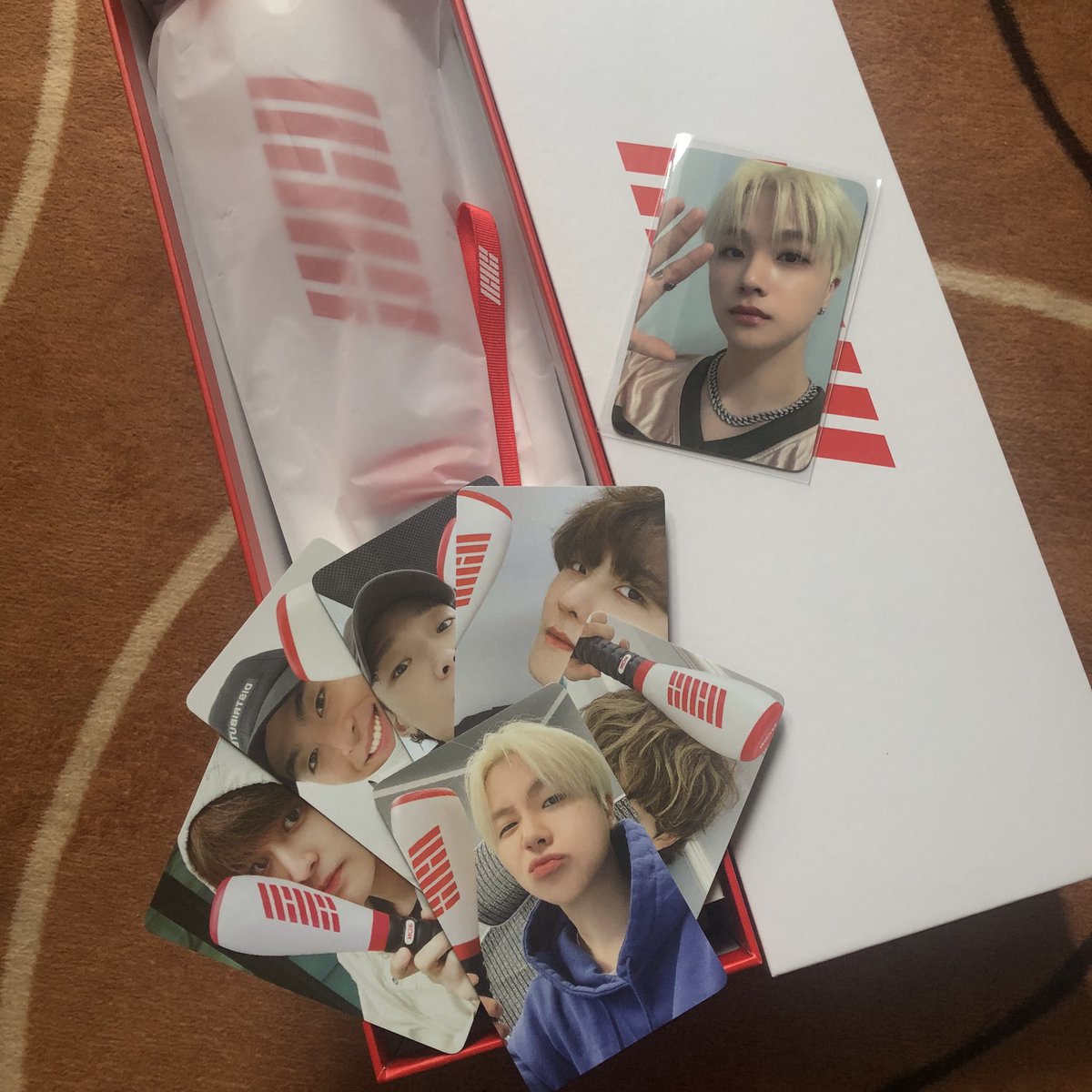 Bought the new version konbat from @summerbyjunee bcs the old version dah rosak(reason: forget to remove the battery after concert😭). Thankyou so much for helping me to get this! Btw I’m planning to give the pc(not jinan) for free during take off concert in my sooon! 🫶🏻❤️