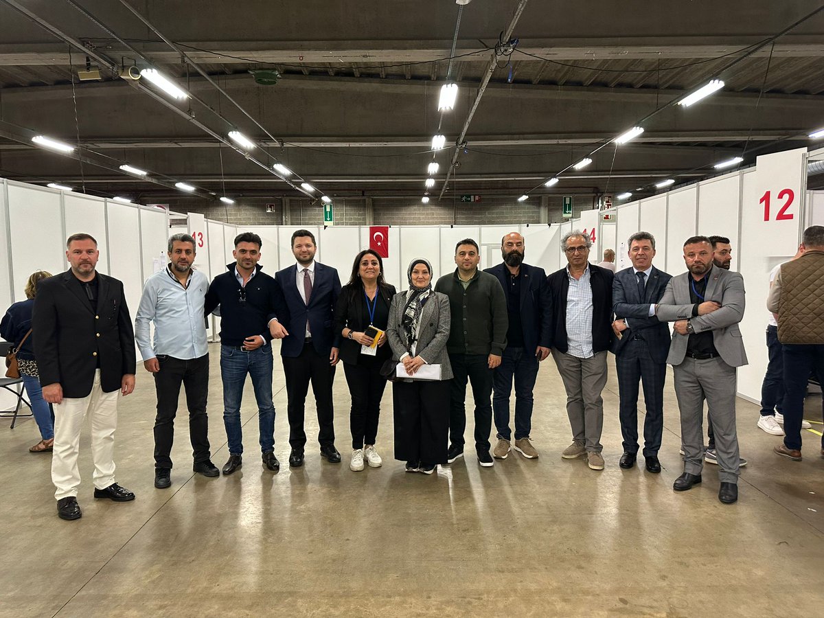 ANTWERPEN EXPO
Belçika'da oy kullanmak için son gün!
Herkesi demokratik haklarını kullanmaları için sandığa davet ediyoruz...
@RTErdogan 
@efkanala 
@SirakayaZafer 
@toprak_av 
@KoksalKus1 
@bilgi_blent 
@CimenEnis @uzunabdurrahman
@tselmanoglu
@MUSTAFAHAKALMA7
@TalipBelgium000