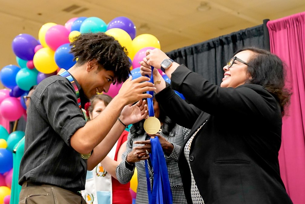 Rialto Unified School District tweet media