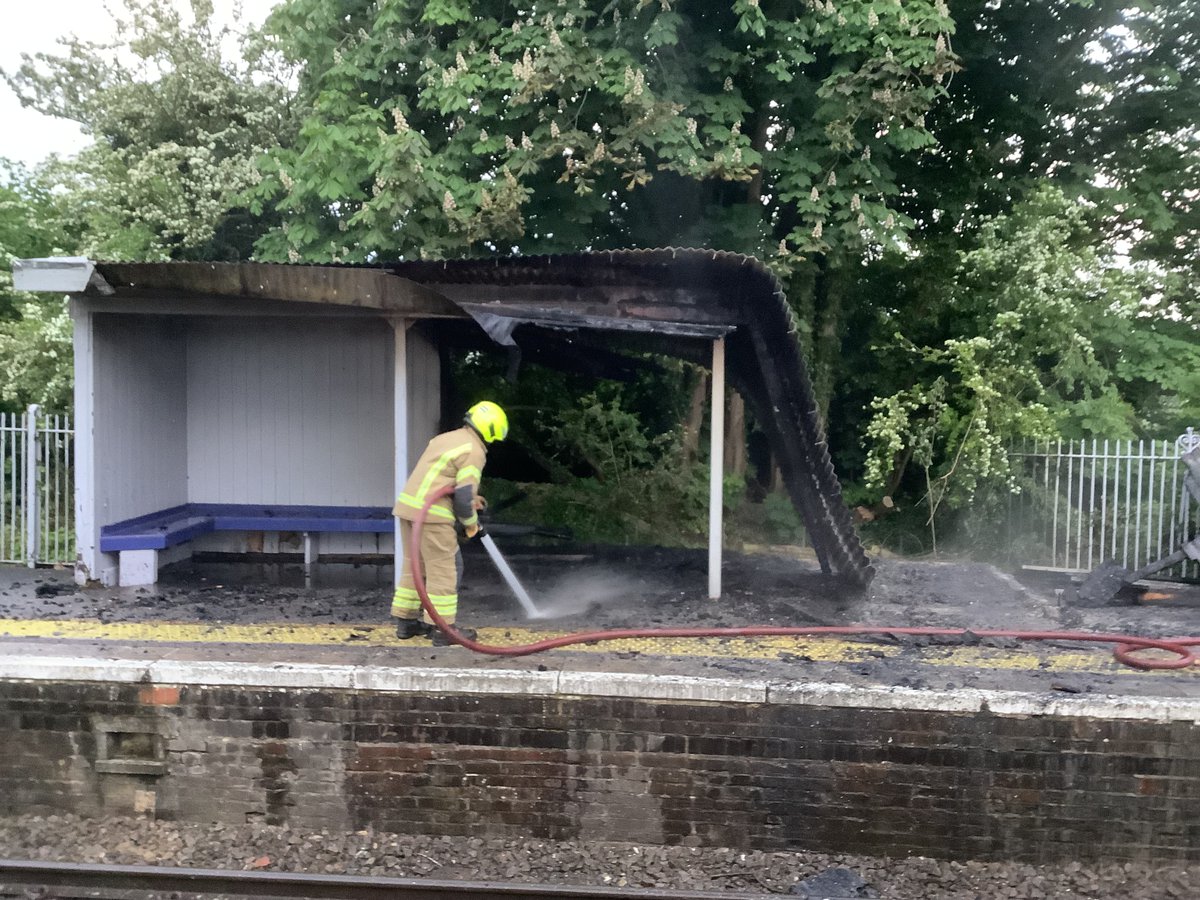 Se_Railway's tweet photo. ⚠ INFO: Please take extra care on platform 1 at #Adisham this morning, and where possible use the other end of the platform to get on or off trains.

We will have further staff on site this morning to fully clear the section of the shelter which was damaged by fire overnight. https://t.co/dfmq3eA61P