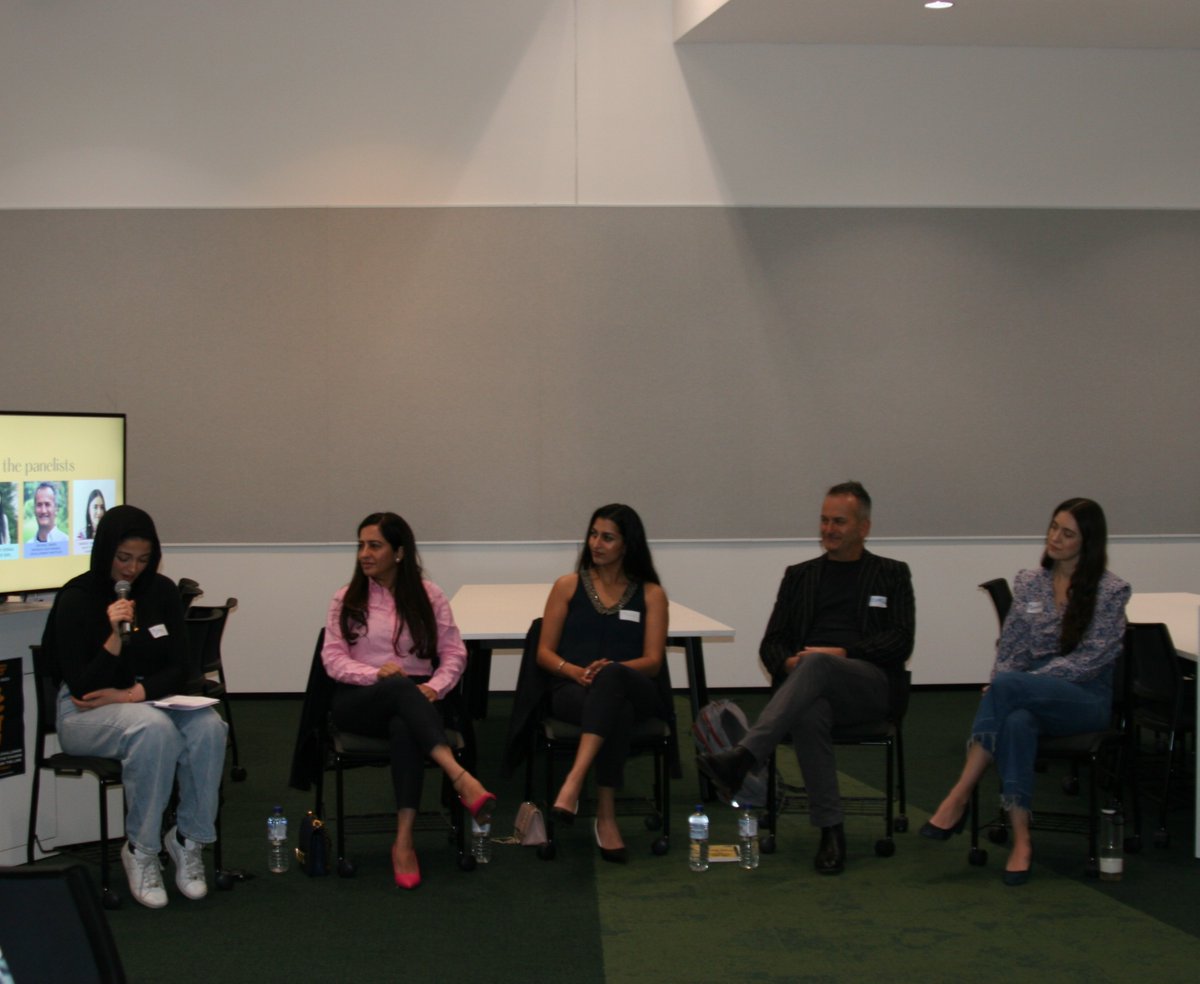 lblaus's tweet photo. 🌍🤝🎉 Global Gains: Networking for Change 🎉🤝🌍

We are beyond thrilled to announce that @deakininternationalaffairs and @livebelowtheline together raised an incredible $458.50 for the LBL campaign at our recent event! 🙌💙  Thank you to everyone and our panelist who came! https://t.co/CzggQErfmY