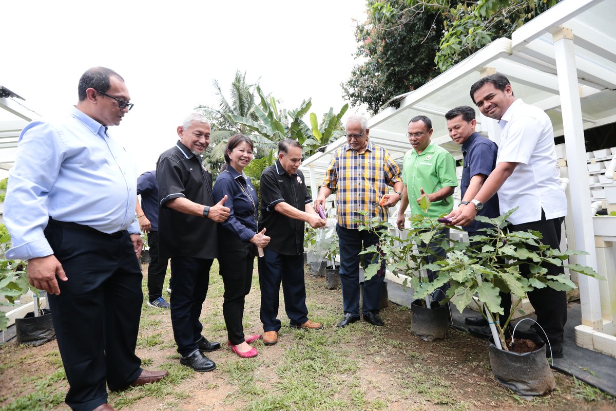 LPP_MALAYSIA's tweet image. 𝐏𝐑𝐎𝐆𝐑𝐀𝐌 𝐋𝐀𝐖𝐀𝐓𝐀𝐍 𝐏𝐄𝐍𝐆𝐄𝐑𝐔𝐒𝐈 𝐋𝐄𝐌𝐁𝐀𝐆𝐀 𝐏𝐄𝐑𝐓𝐔𝐁𝐔𝐇𝐀𝐍 𝐏𝐄𝐋𝐀𝐃𝐀𝐍𝐆 𝐊𝐄 𝐏𝐑𝐎𝐉𝐄𝐊 𝐏𝐏𝐊 𝐏𝐔𝐓𝐑𝐀 𝐉𝐀𝐘𝐀 | 𝟐𝟑 𝐌𝐄𝐈 𝟐𝟎𝟐𝟑 | 𝐒𝐄𝐋𝐀𝐒𝐀