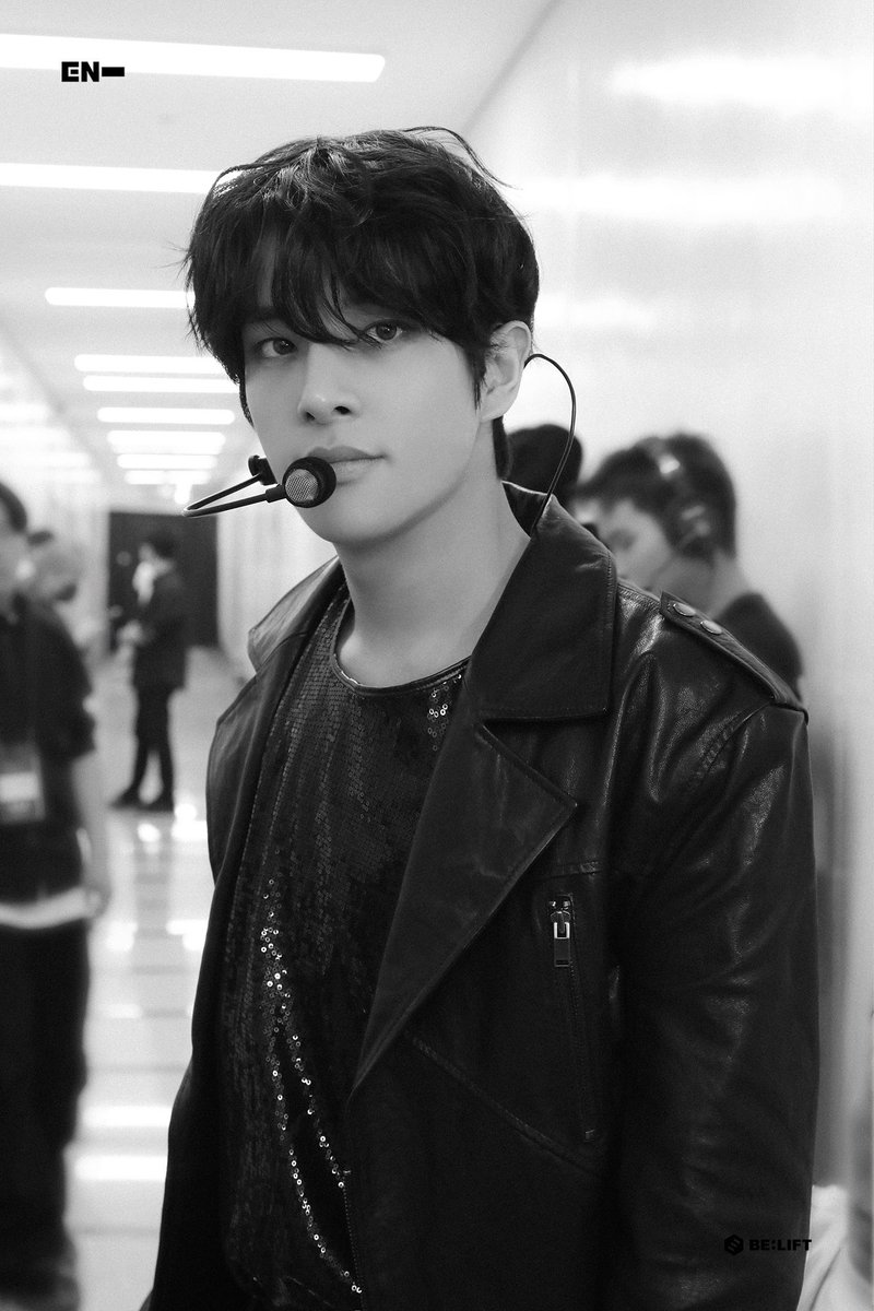 [#ENroll]
ENHYPEN BACKSTAGE PHOTO
@ 4th Mini Album SPECIAL SHOWCASE_230522

#ENHYPEN #엔하이픈
#DARKBLOOD #BiteMe