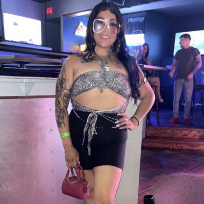 latingoddess21's tweet photo. #NewProfilePic https://t.co/1em5gCv6ES