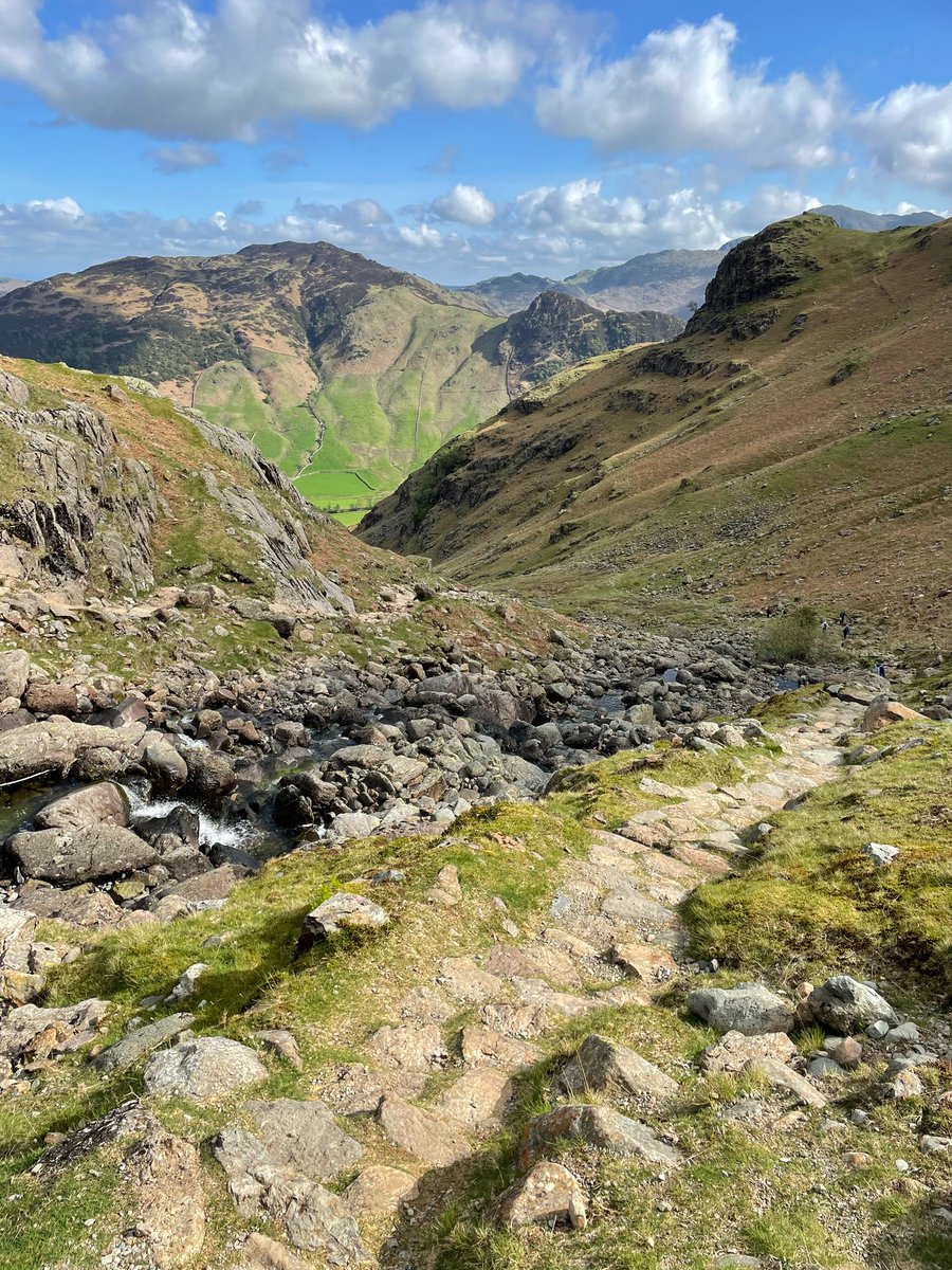 Heading back down Stickle Ghyll after an amazing day exploring the Langdale Pikes. 
I also started the day on this path. I loved the views so much I decided to adjust my initial route and go back down the same way☺️ 

📍 Langdale Pikes

#lakedistrict #hikingadventures #mountains