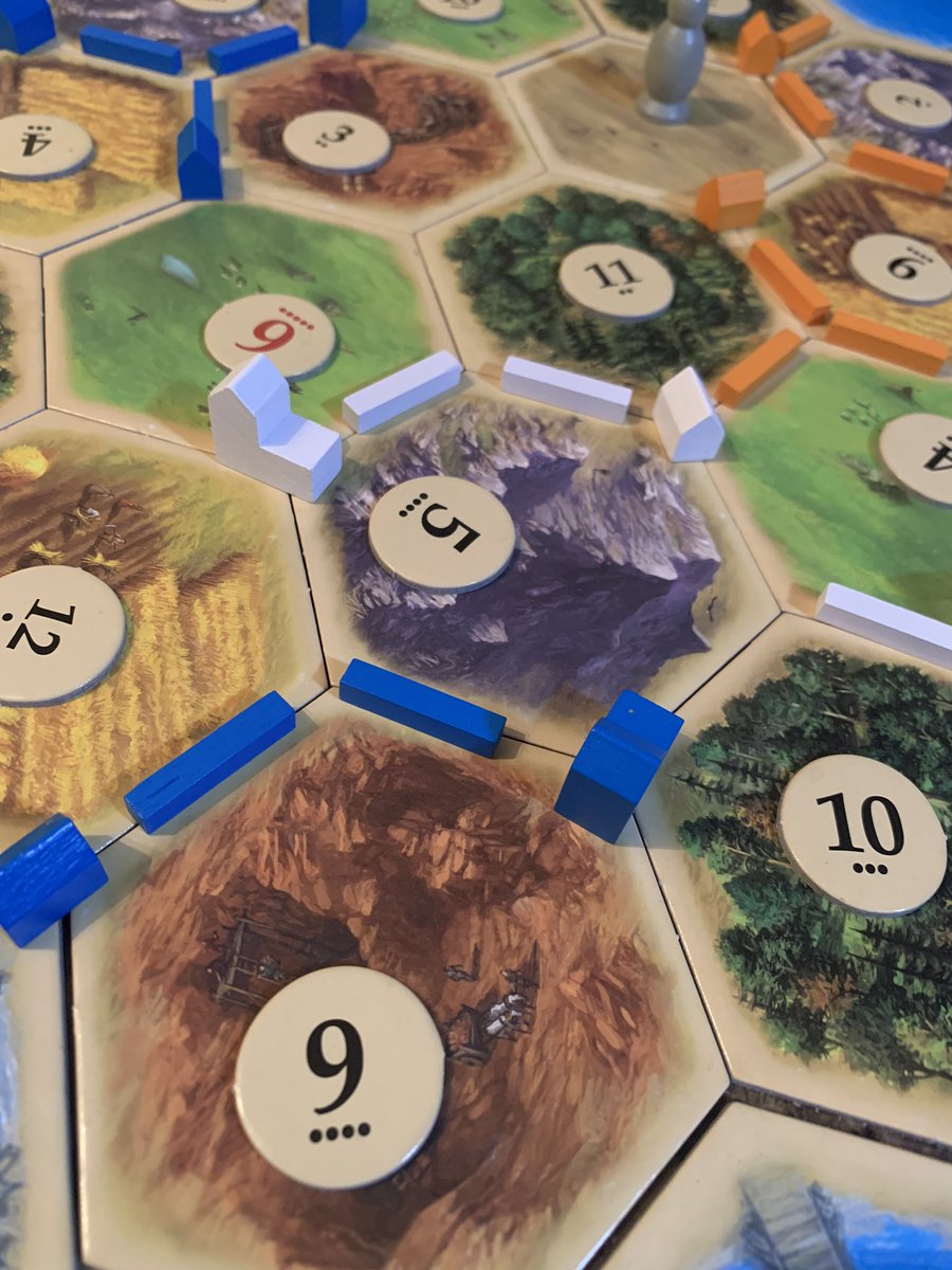 TheGoddess_MA's tweet photo. Cosas que sacan mi peor versión: catan. 
La gente no soporta mi lado dom 

Finfet findom finsub esclavo financiero sumiso https://t.co/EmxuU57aCl