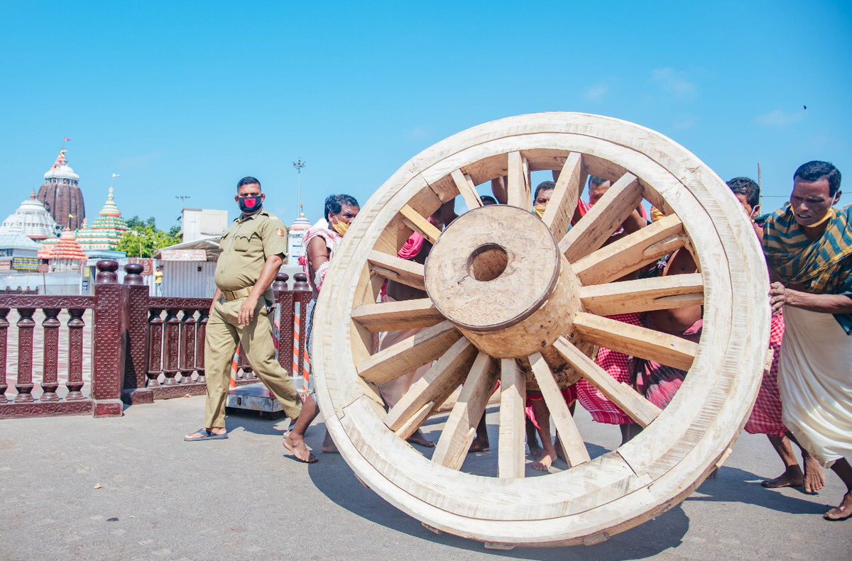 Siddhi_Kalyani's tweet image. Visit the picturesque Ratha Khala in Puri, Odisha and witness the beauty of traditional India!

#VisitPuri #RathaKhala #PuriExperience #siddi_kalyani_holidays