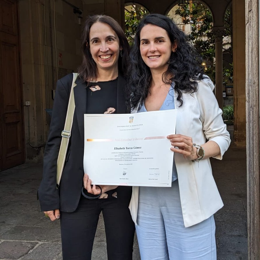 Lliurament dels premis extraordinaris de doctorat del curs 2020-21 UB. Felicitats @Etorras27 del Doctorat de Sociologia! @DoctoratUB @ubfacecoiempres