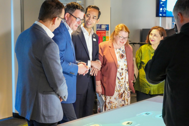 MonashTS's tweet photo. What an absolute pleasure it was to host the Premier of Victoria the Hon. Daniel Andrews, along with Hon. Natalie Hutchins, Hon. Lily D’Ambrosio and Hon. Steve Dimopoulos at Monash Tech School this morning! #TechSchools #STEM https://t.co/ariVIwMmAI