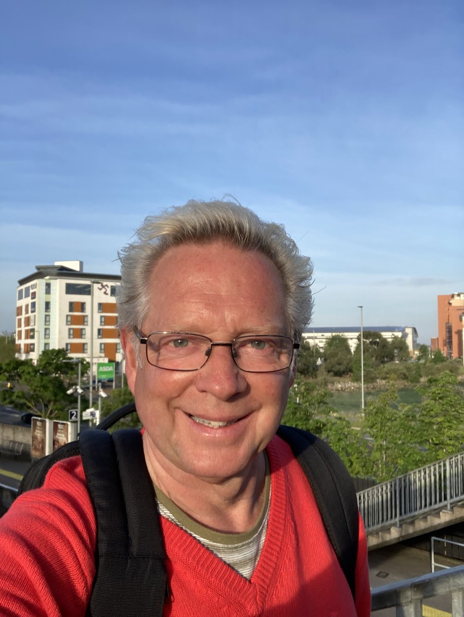 Lovely morning awaiting the train for work. First time this year no coat! Looking forward to a great day working with the staff at DCHFT 👍