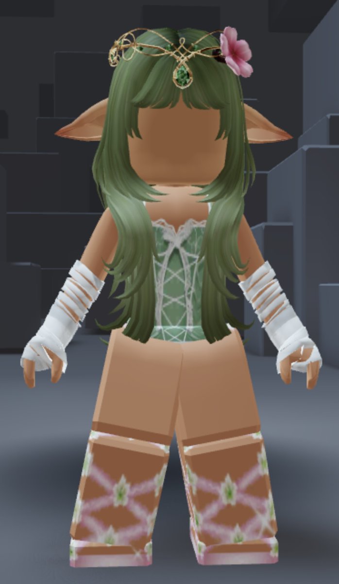 JasminC65642295's tweet photo. Is there anyone who can draw my roblox character? Maybe like for free Im going to for a Fairy Themed, Thank you #RobloxAvatar #drawing #drawingcommisions #robloxoc #fairy https://t.co/KxVUaiObfZ