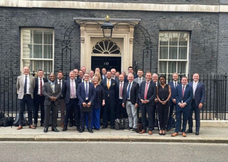 Gav Hawkey tweet media