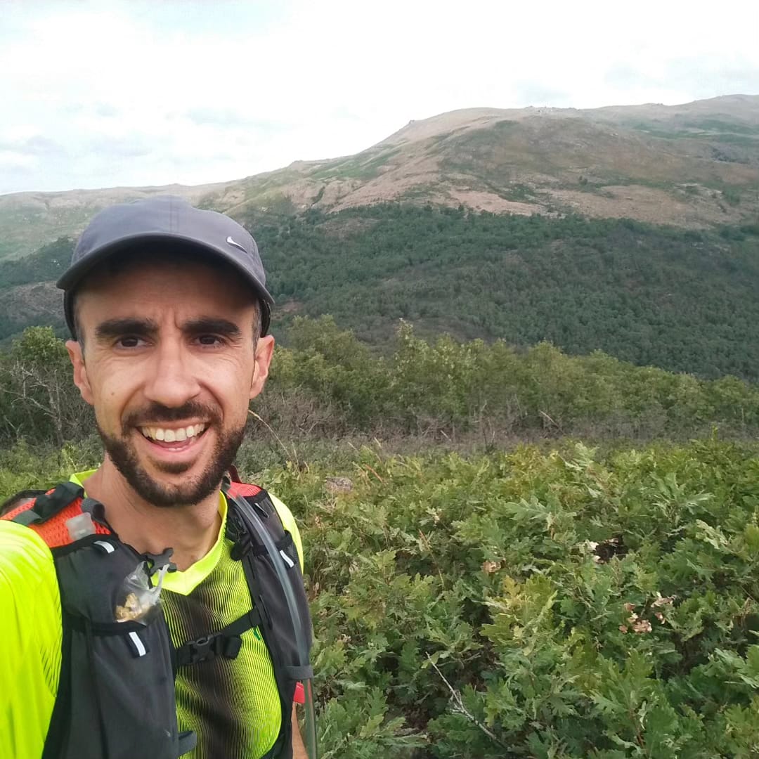 CAMiajadas's tweet photo. Este año la @carrerapencona ha tenido un único recorrido del que han disfrutado Jaime, Alex y José. Según nos comentan recorrido espectacular con la dureza del paso de los buitres, en el que a Jaime le tocó sufrir los últimos 5 kms por un esguince que esperemos recupere pronto. https://t.co/vOjOeEFLhI