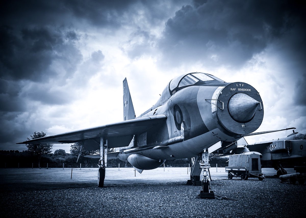 Rchrd_Brynt's tweet photo. EE Lightning XS417 first flew on 17th July 1964. She spent her last years at RAF Binbrook retiring in May 1987. @newarkaviationmuseum she wears her final Lightning Training Flight markings, coded DZ. #eelightning #museum #aviation #history #raf #flighterjet #coldwar https://t.co/y5HoXkbrxG