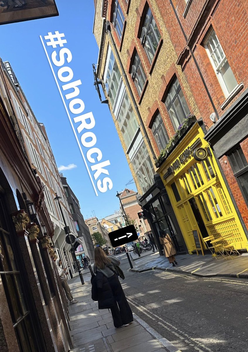 SuperSizeArt's tweet photo. Last day today #SohoRocks https://t.co/6RtFm8DMFh