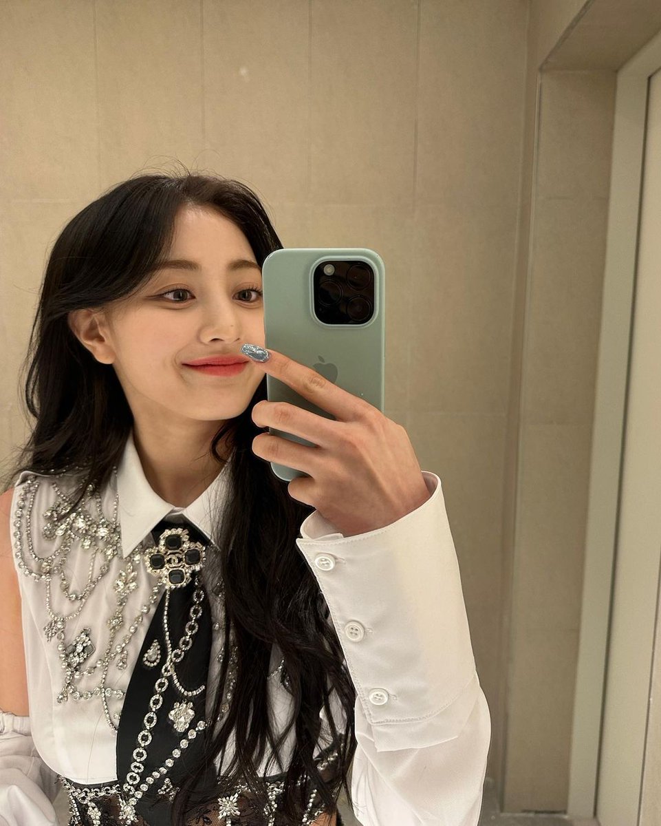 hyo selcas (@selcasjihyo) on Twitter photo 