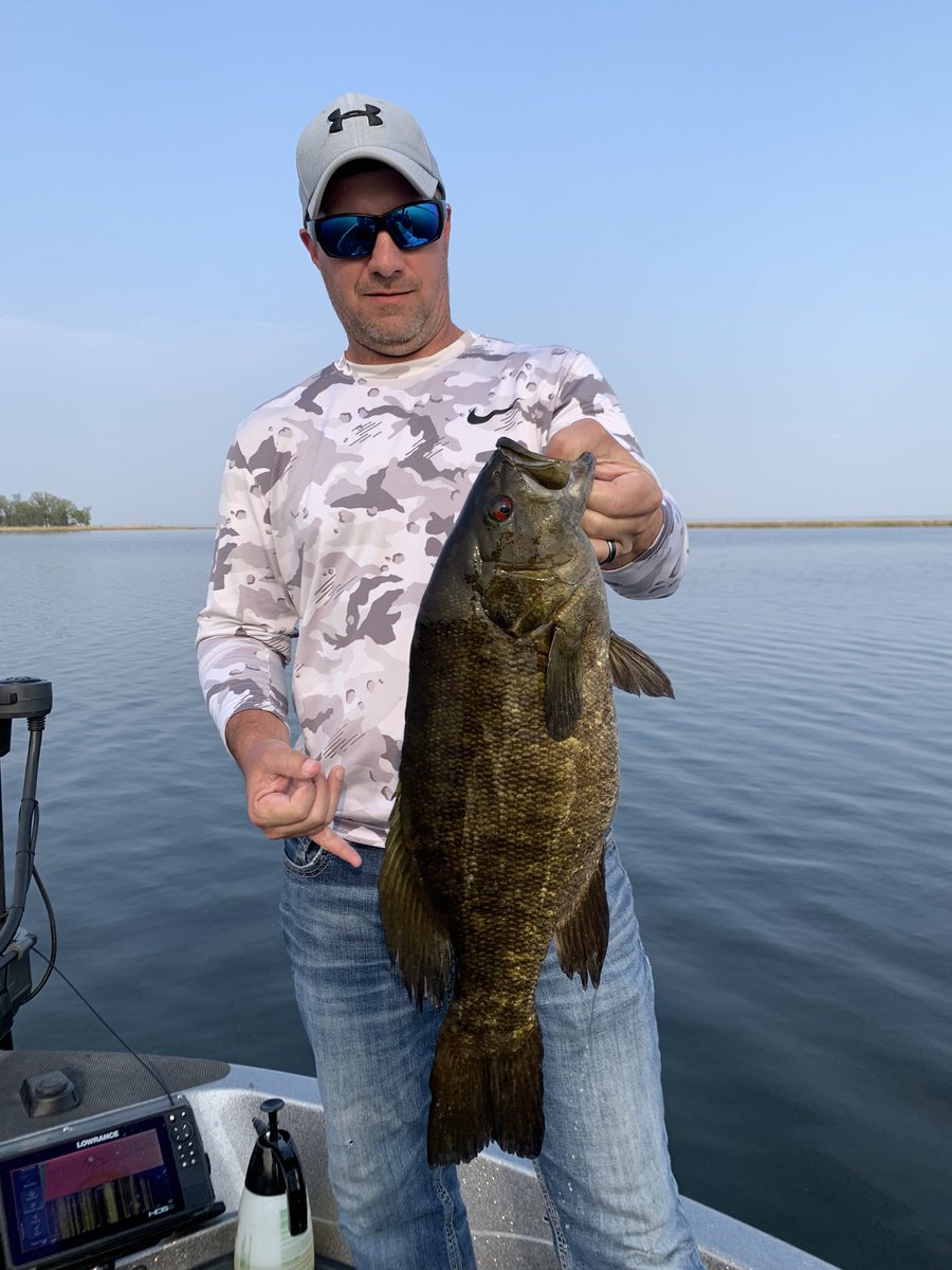 fishlagoona's tweet photo. Crushed ‘em yesterday!  Multiple fish over 5 pounds, and many others to go with them. Great day! 😃🎣 
#bassfishing #millelacs #fishlagoona https://t.co/SjgD25KmNH
