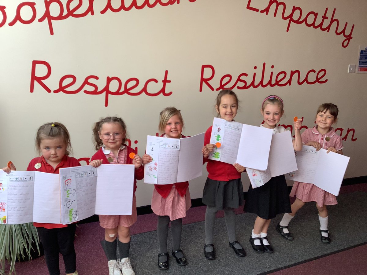So impressed with the fabulous writing from Reception today! Well done girls - these were a fabulous retelling of Jack and the beanstalk! 🌟🤩