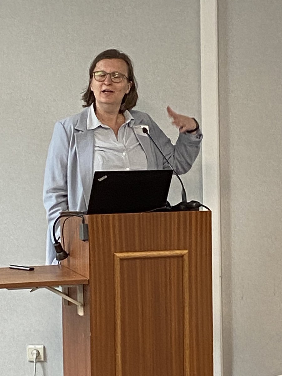 EASACnews's tweet image. „We must limit the duration of emergency electricity ⚡️ supply measures with high greenhouse gas emissions such as extended lifetimes of #fossil fuel plants“ says Prof. Anne Neumann of ⁦@NTNU_ET⁩ #ItsScience