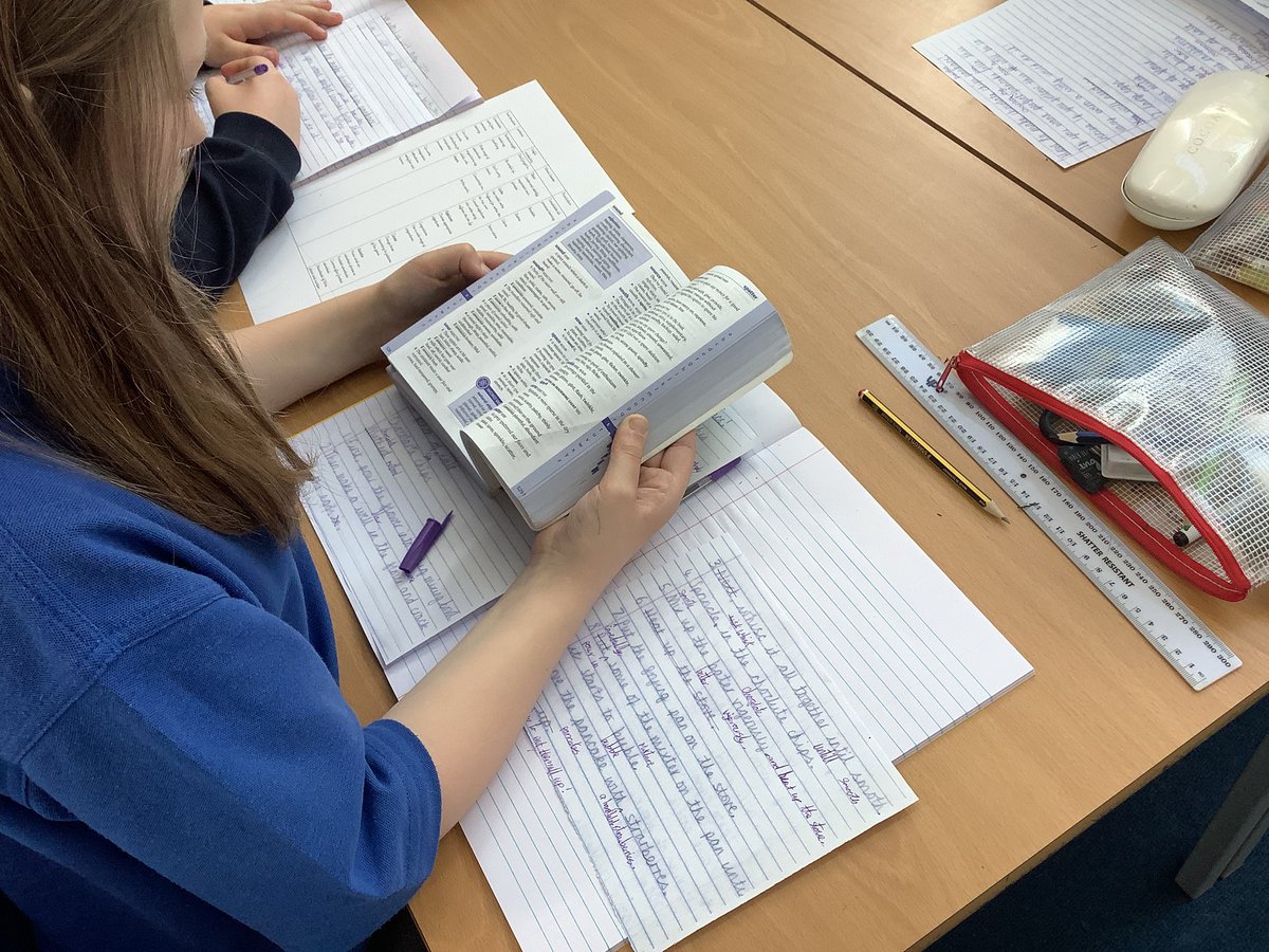 NPS5B's tweet photo. This morning Year 5 have been editing and improving a piece of instruction writing from year 2. We were looking closely at the Year 5 objectives for this genre of writing and adding these features where possible ✏️ #npsenglish https://t.co/HS04rxq9k9