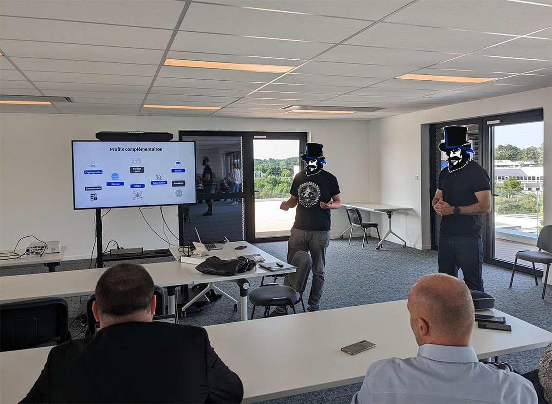LesPiresHat's tweet image. Invitation ce matin au #CampusCyber @NvelleAquitaine ( 👋 @ADI_N_A  )
@_________4DV4C et @etienne_sellan ont notamment pu y présenter notre association.
Merci pour cet accueil et ces échanges constructifs 🎩